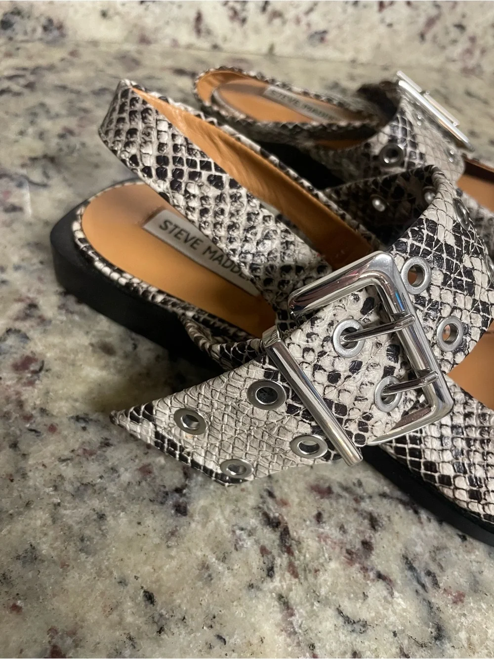 Steve Madden Graya Snakeskin Buckle Slingback Flats point toe woman 9.5
